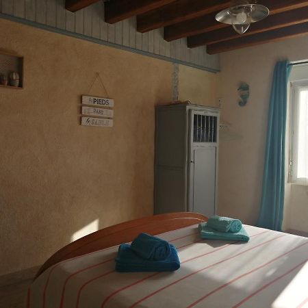 Vendrennes Chez Florymarysol Bed and Breakfast Εξωτερικό φωτογραφία